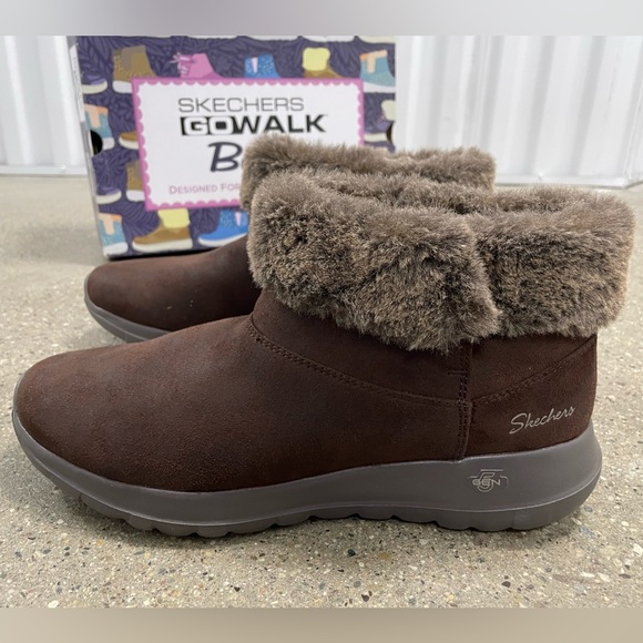 Skecher On-the-GO Joy Sherpa Lined Ankle Boots Happily Cozy - chocolate size 10 - Picture 8 of 16